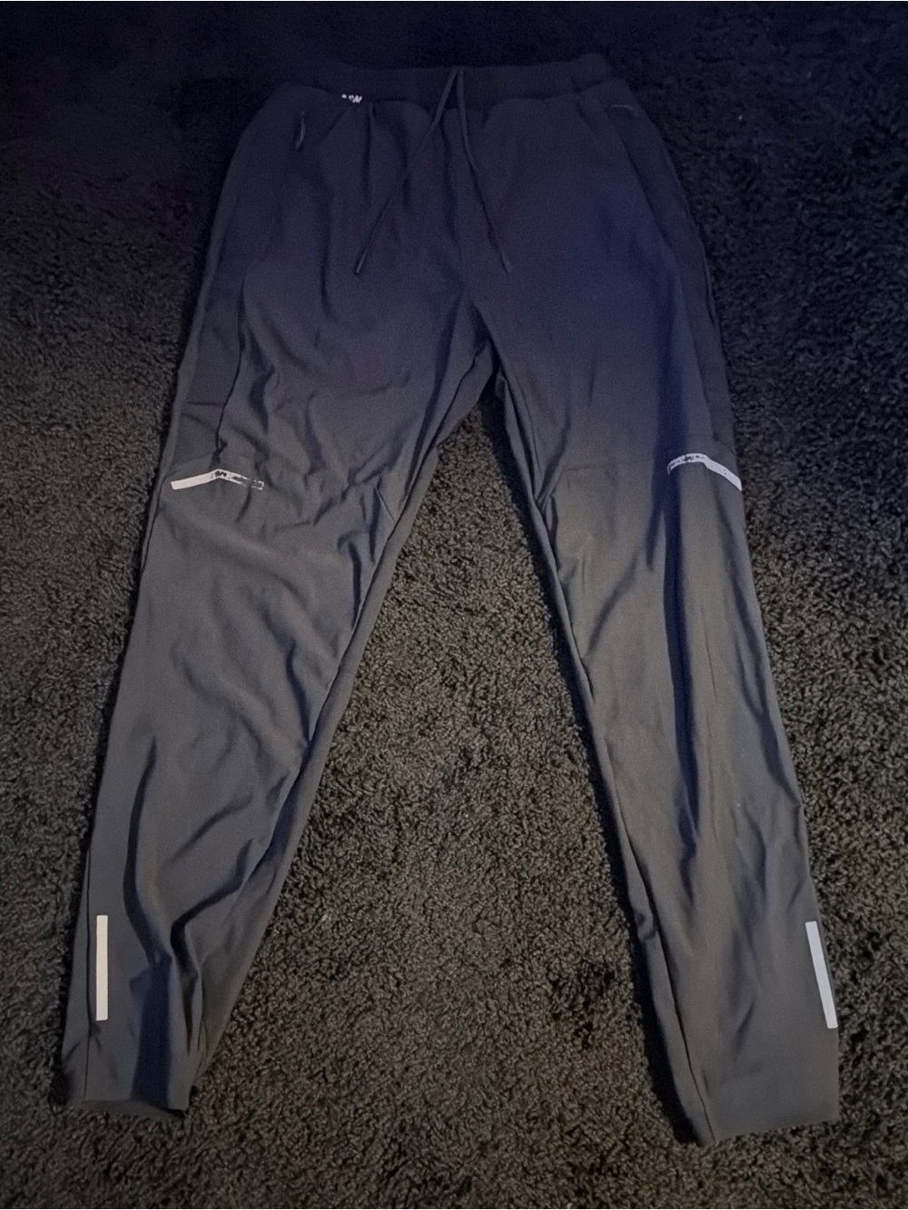 Finish Line Black Reflective-Trim Men's Jogger Pants